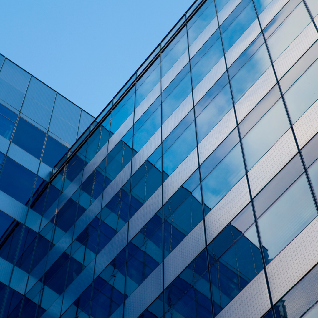 خدمات نماشویی ساختمان شیشه ای در تهران